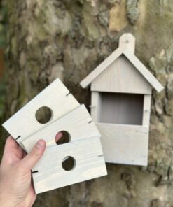 Nestkast Lotus met Multi-invlieggat, geschikt voor huismussen, koolmezen en pimpelmezen.