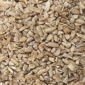 Strooivoer Gepelde zonnebloempit stukjes