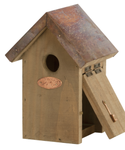 Houten vogelhuisje king met koperkleurig dak voor winterkoning vogelhuisje.